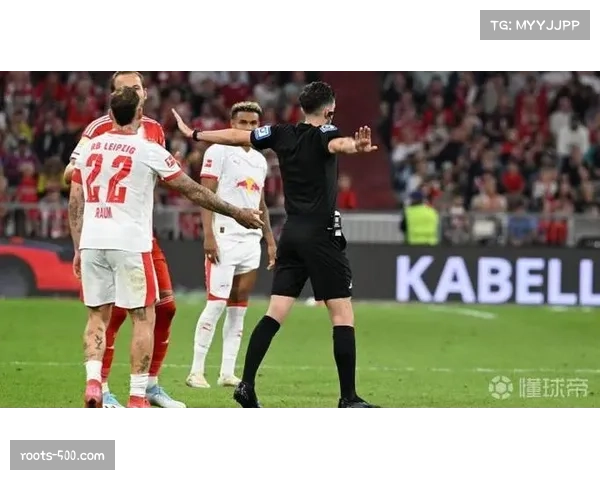 RB莱比锡后卫卢克巴确定今夏进入转会市场,吸引多家豪门关注 RB莱比锡后卫卢克巴确定今夏进入转会市场,吸引多家豪门关注